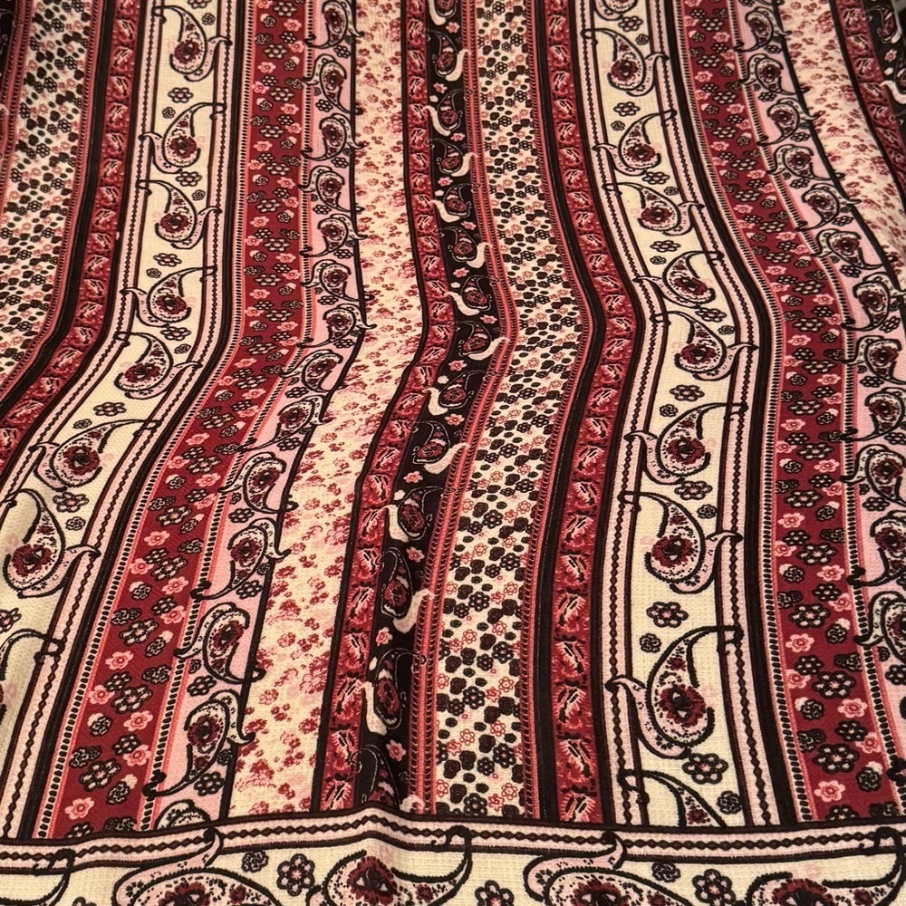 NWT LOVE OF FASHION Scarf with fringe - Picture 4 of 5